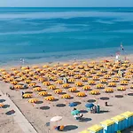 Relaxing Vacation With Lagoon View In