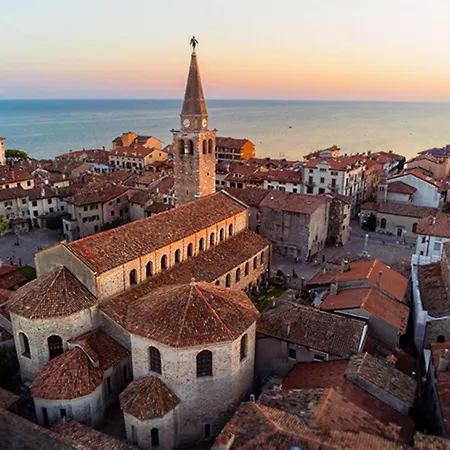 Relaxing Vacation With Lagoon View In Appartement Grado