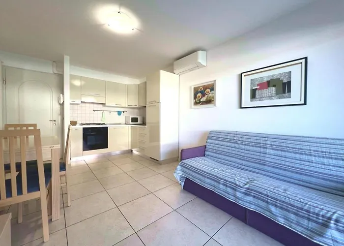 Relaxing Vacation With Lagoon View In Apartment